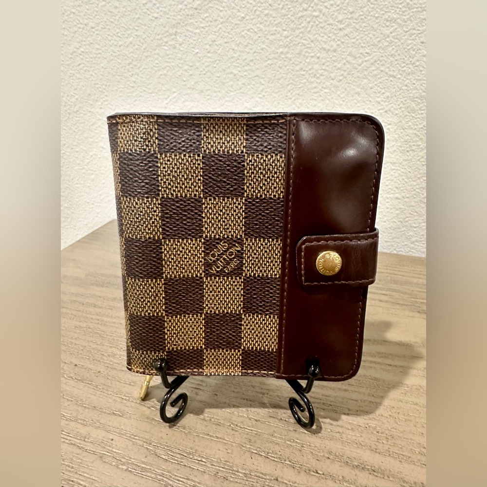 Vintage Louis Vuitton Damier Ebene Compact Snap Wallet EUC